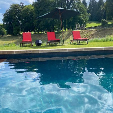 Domaine De Montmery Sa Piscine Son Jardin Ses Espaces Ambazac Buitenkant foto