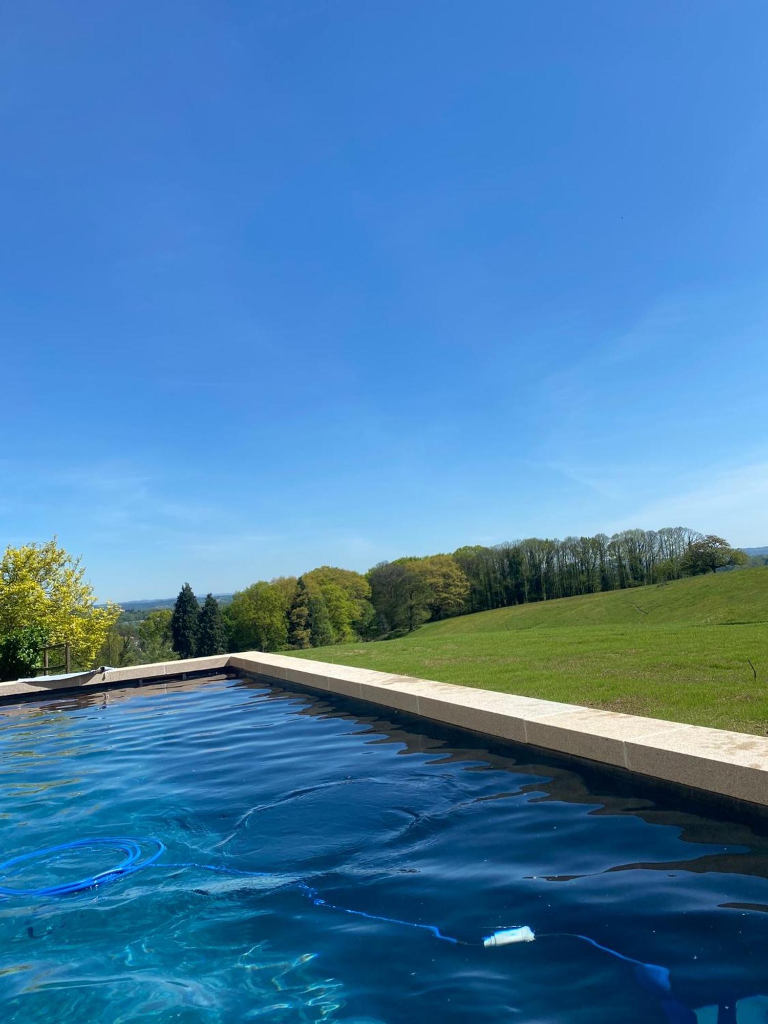 Domaine De Montmery Sa Piscine Son Jardin Ses Espaces Ambazac Buitenkant foto